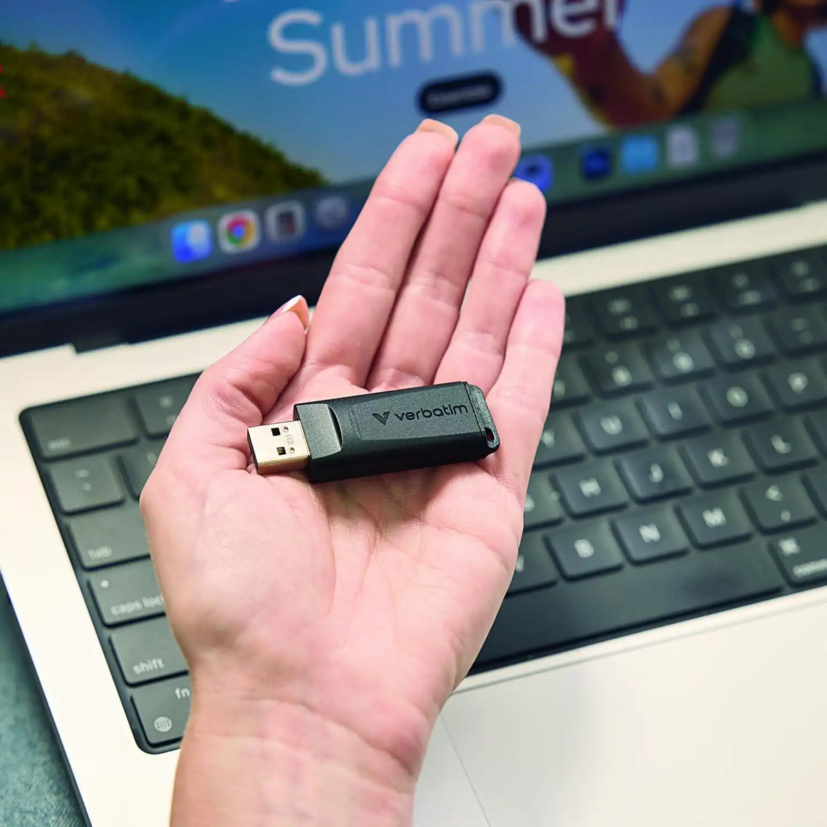 Verbatim 32GB Slider USB 2.0 Flash Drive, Retractable Thumb Drive - Black